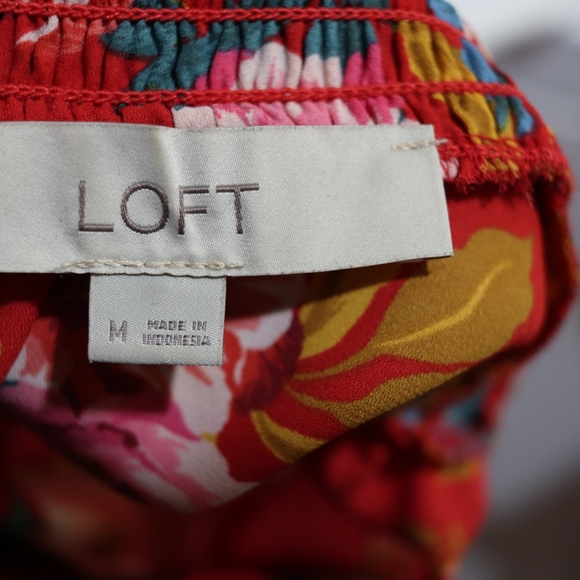 LOFT Red Floral Ruffled Sleeve Blouse Smocked Mock Neck Medium - Picture 14 of 16